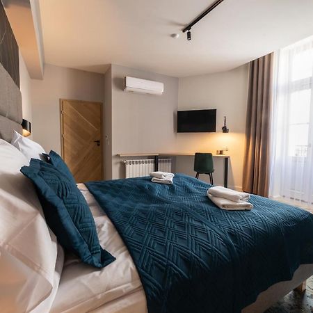 Milu Apartments Sebastiana Krakov Exteriér fotografie