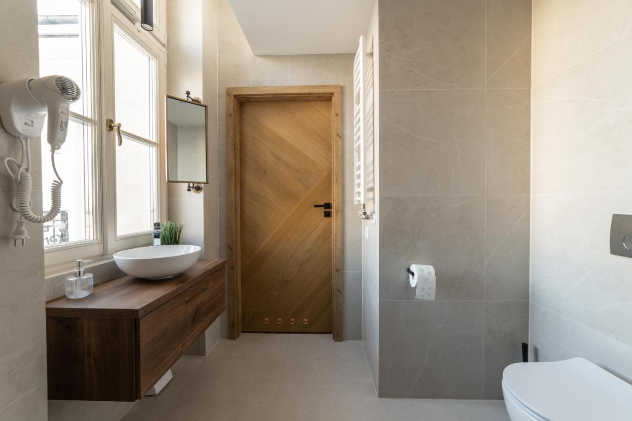 Milu Apartments Sebastiana Krakov Exteriér fotografie